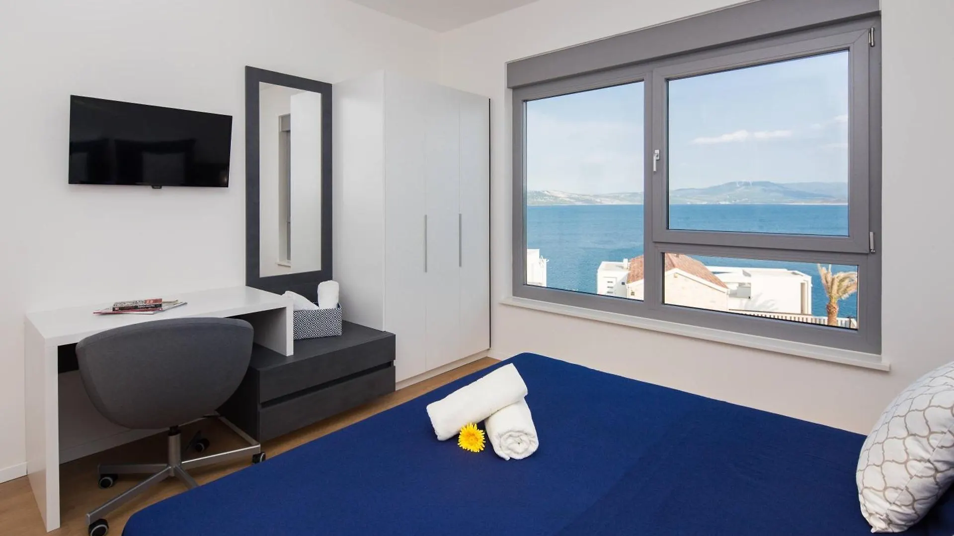 Villa Family Friendly House With A Swimming Pool Posedarje, Novigrad - 24091 Сasa de vacaciones